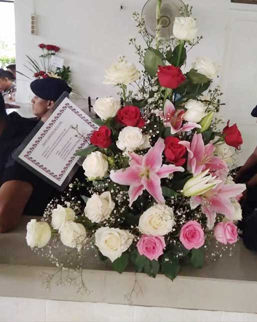 Bunga Meja