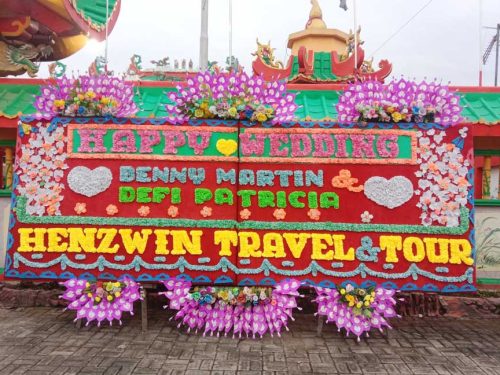Bunga Papan Gandeng Wedding 6 Mahkota