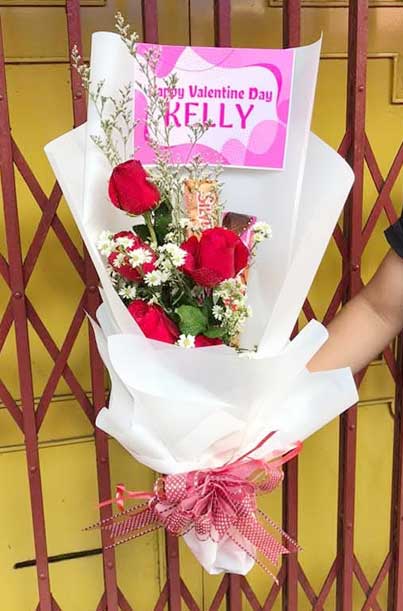 Hand Bouquet Valentine