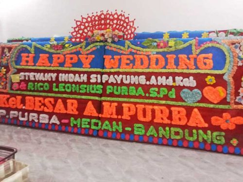 Papan Bunga Gandeng Happy Wedding