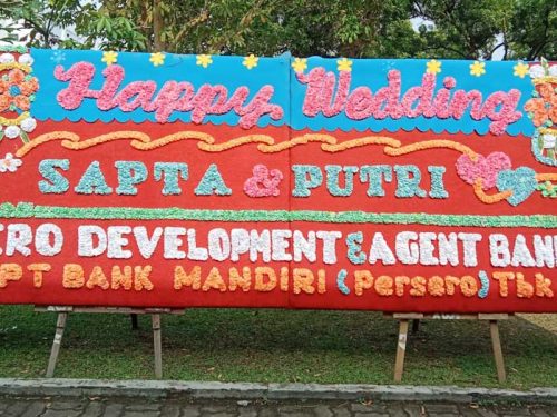 Papan Bunga Gandeng Wedding