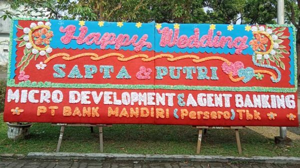 Papan Bunga Gandeng Wedding