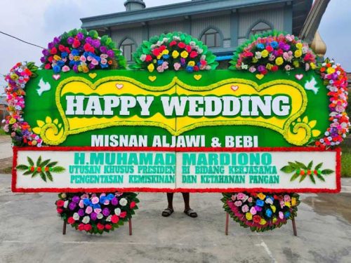 Papan Bunga Styrofoam Gandeng 5 Mahkota