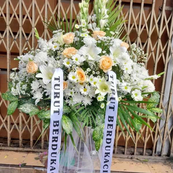 Standing Flower Dukacita