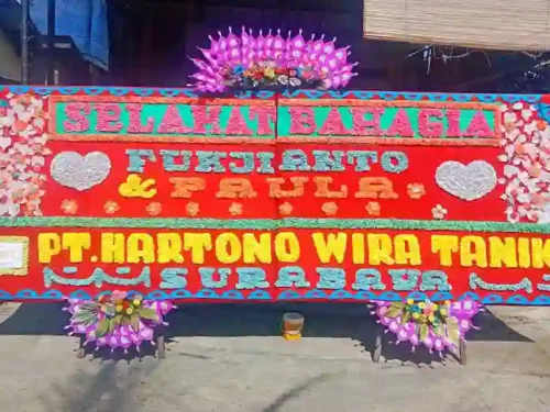 papan-bunga-gandeng-selamat-berbahagia-3-mahkota Papan Bunga Gandeng Selamat Berbahagia